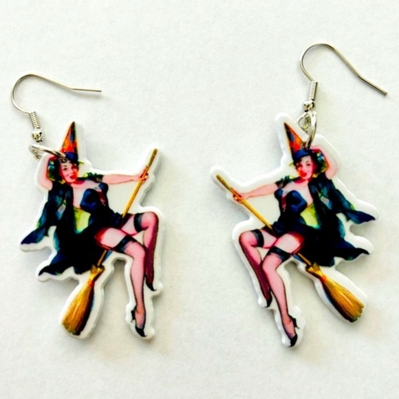 Retro Pinup Witch Acrylic Earrings, NWT, Unworn - Picture 3 of 6